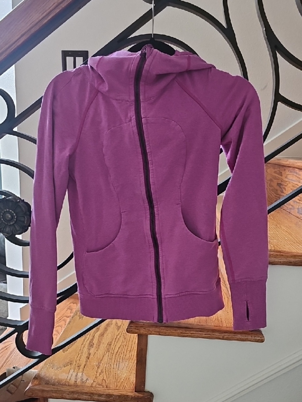 lululemon‎ athletica Magenta Zip-Up Hoodie